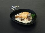 Moelleux de chapon braisé au jus de morilles