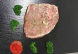 Gigot d'agneau en tranche marinée au pesto