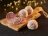 Salami aux truffes d'été enrobé de Parmigiano Reggiano AOP