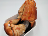 Grosses pinces de tourteau cuites
