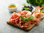 Assortiment de charcuteries pour raclette
