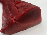 Tranche de longe de thon rouge
