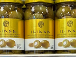 Olives vertes farcies aux amandes