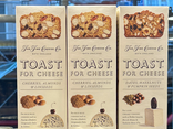 Toasts for cheese "dattes, noisettes et graines de courge"