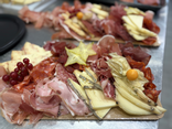 Planche apéritive avec fromages pour 3 personnes