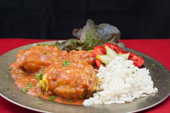 Sauté de poulet basquaise