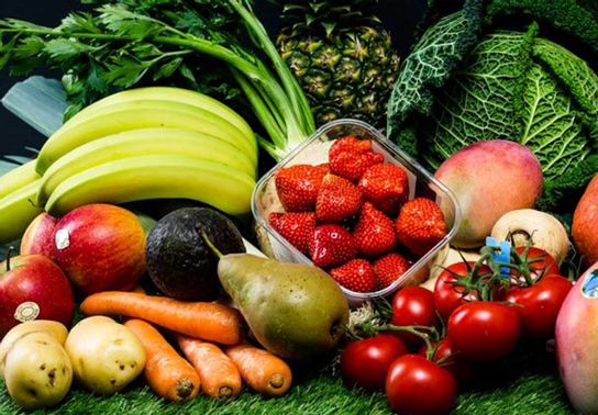 Panier de fruits et légumes de saison