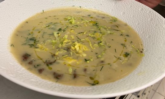 MAGIRITSA (SOUPE D'AGNEAU A L'ANETH ET AU CITRON)
