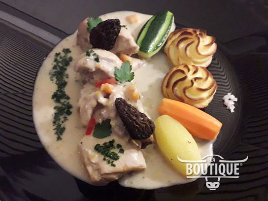 Sauté de Poularde 'sauce Vin Jaune & Morilles' - 4 personnes