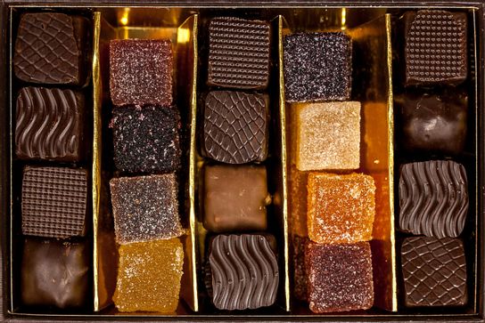 Bonbons de chocolats et pâtes de fruits