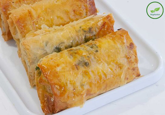 Eliopitta, feuilleté aux olives et aux fromages