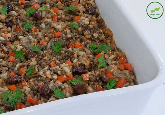 Moutzendra, Lentilles blondes, riz long, échalotes, olives