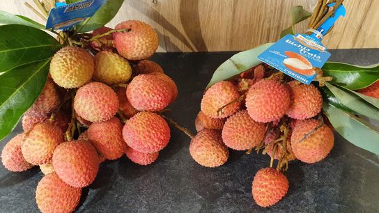 Litchi  frais en bouquet