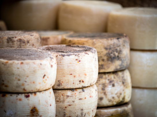 Pecorino Stagionato poivre