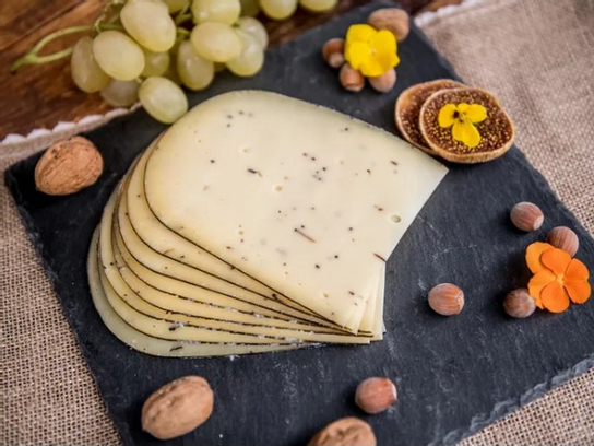 Gouda à la truffe fermier en tranches