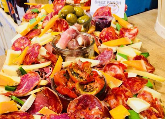 Fromages & Charcuteries & Antipastis - Apéritif dinatoire