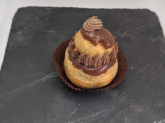 Click Collect Religieuse Au Chocolat A Livarot Boulangerie Patisserie Blanchard Ollca