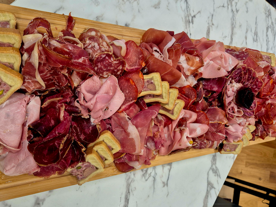 Planche La cochonne pour 10/12 personnes