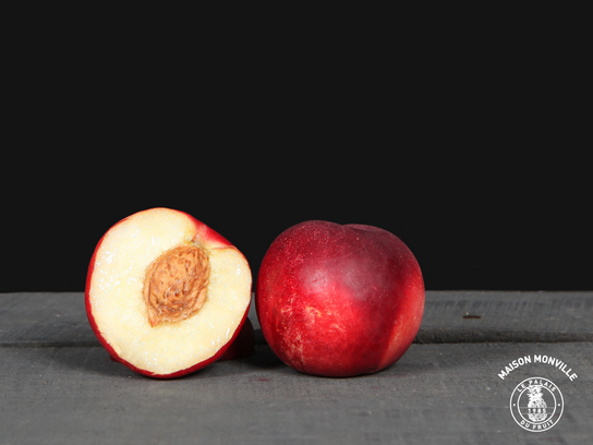 Nectarines blanche (prix pour 1 pièce)