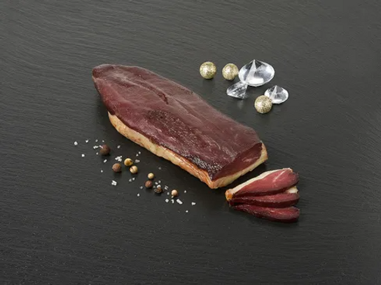 Magret de canard fumé et tranché
