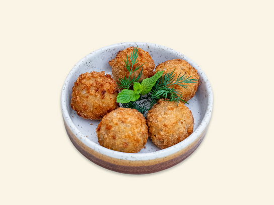 Tyrokeftédès, bouchées aux fromages grecs