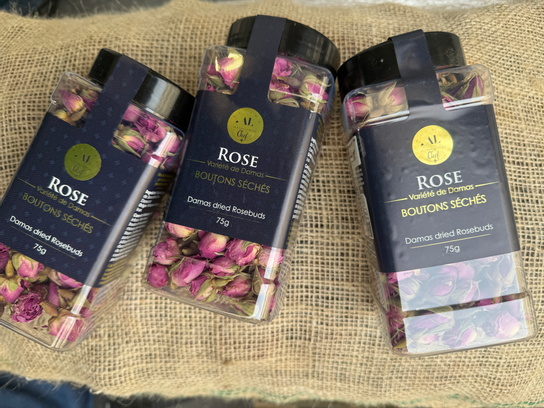 Boutons de rose de Damas séchés