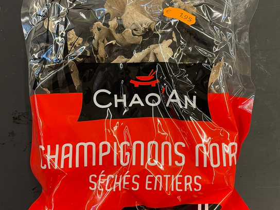 Champignons noir séchés