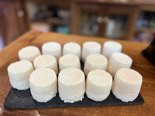 Crottin de chèvre d'Anjou demi frais