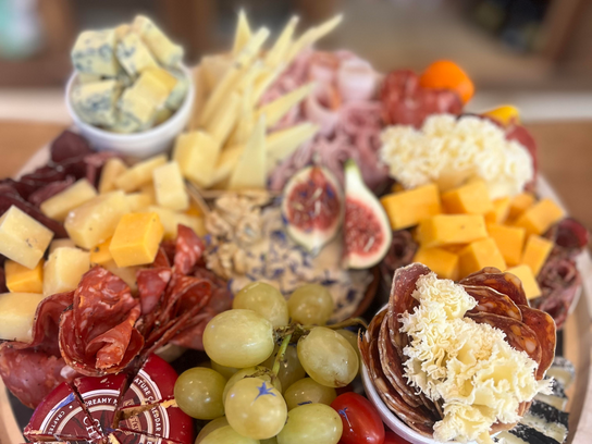 Plateau cocktail Fromage + charcuterie - 4/5 personnes