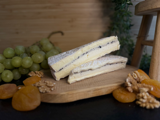 Brie de Meaux à la truffe noire du Périgord
