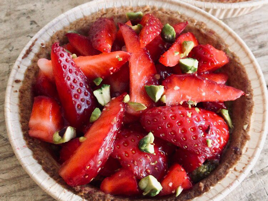Tartelette fraise et pistache Locale, Bio et Vegan