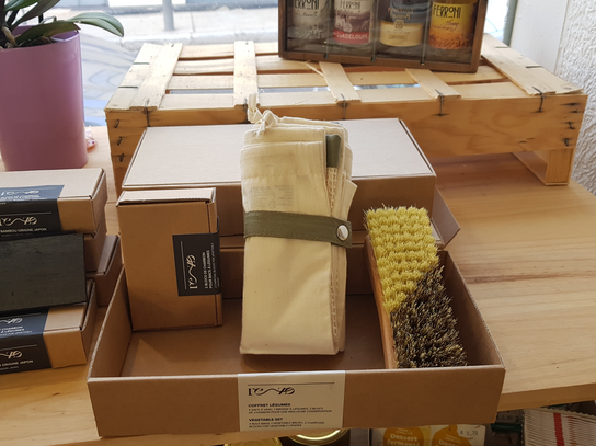 Coffret légumes brosse, charbon et sacs