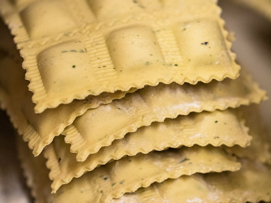 Ravioli basilic & ricotta