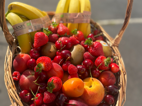 Corbeille de fruits à offrir