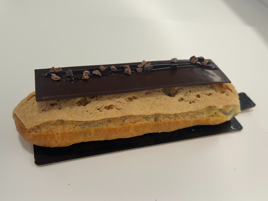 Eclair au chocolat