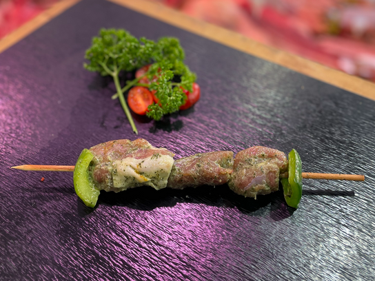 Brochette d'agneau au pesto