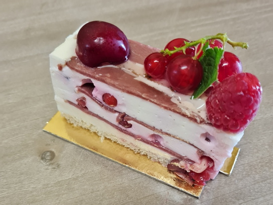 Entremet aux fruits rouges