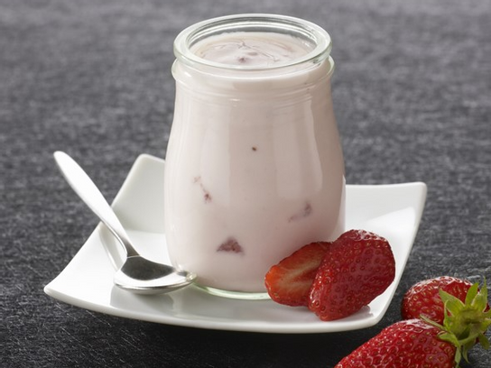 Yaourt fraise au lait entier