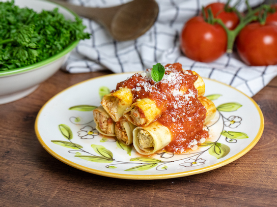 Cannelloni pecorino, tomate & basilic frais