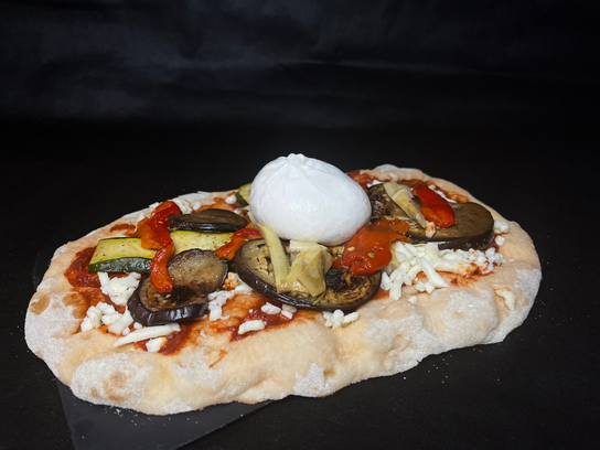 Pinsa Végétarienne avec Burrata