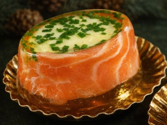 Oeuf en gelée au saumon
