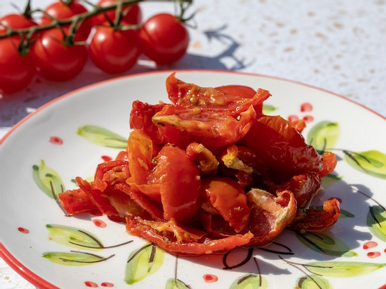 Tomates semi-séchées à l'ail