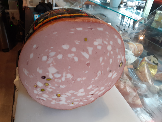 Mortadella à la pistache