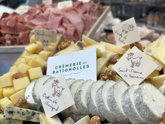 Plateau dînatoire fromages et charcuterie