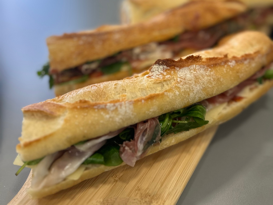 Le sandwich Italien Jambon San Daniel
