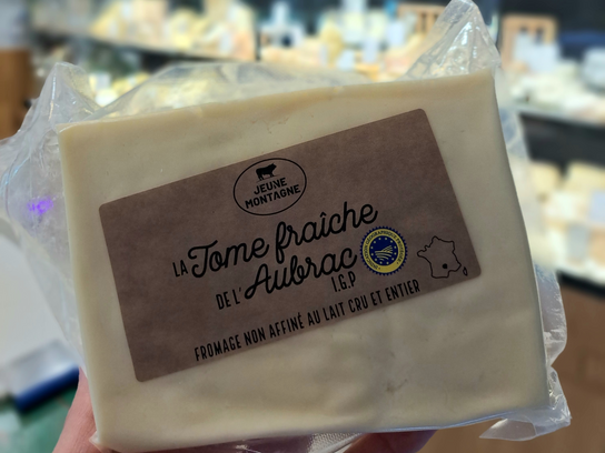 Tomme fraîche de l'Aubrac IGP