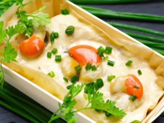 Panier de Saint-Jacques à la Normande et Noilly