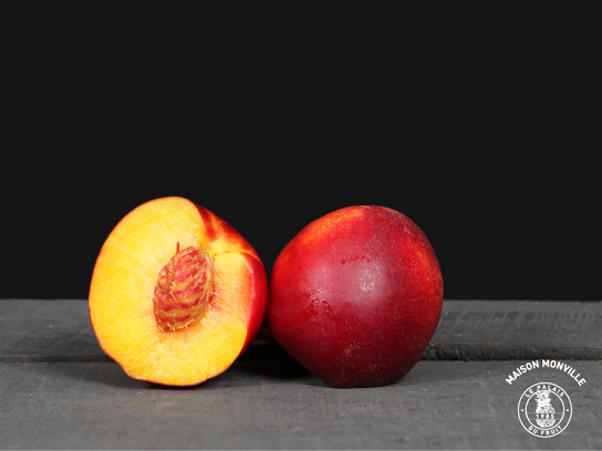 Nectarines jaunes (prix pour 1 pièce)
