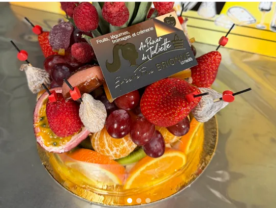 Pièce Montée de Fruits Frais