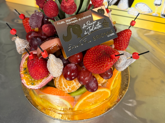 Pièce Montée de Fruits Frais